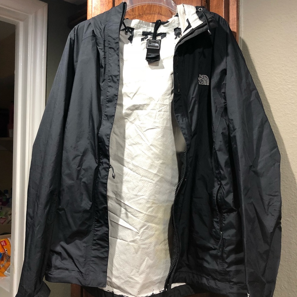 Women’s North Face Rain Jacket ~ Size Medium